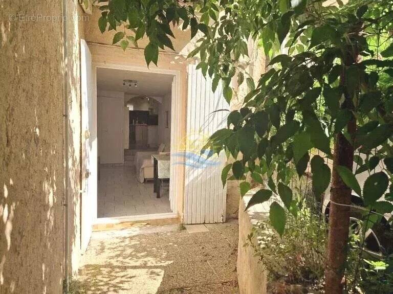 Maison à ENSUES-LA-REDONNE