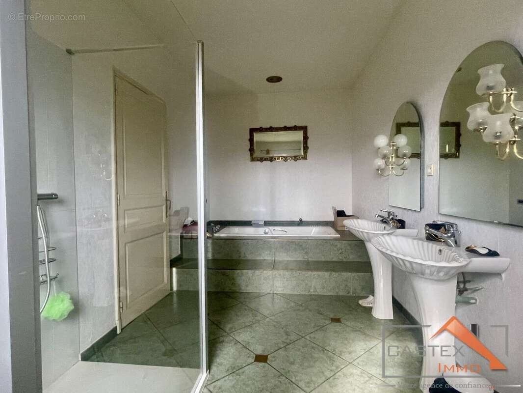 Maison à SAINT-MEDARD