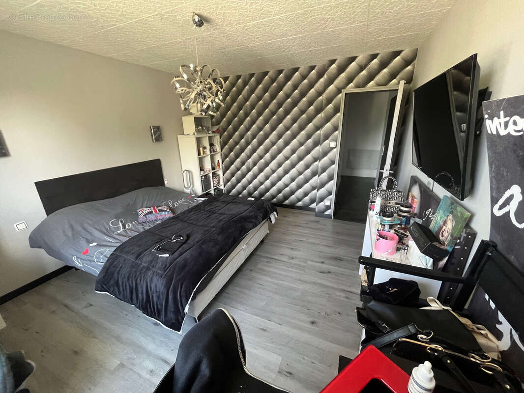 Maison à LA POUEZE