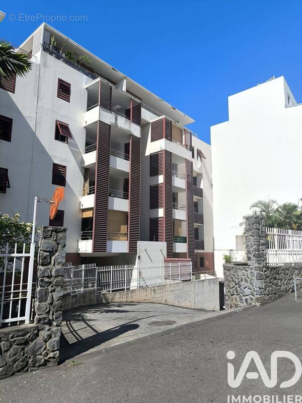 Photo 1 - Appartement à SAINT-DENIS