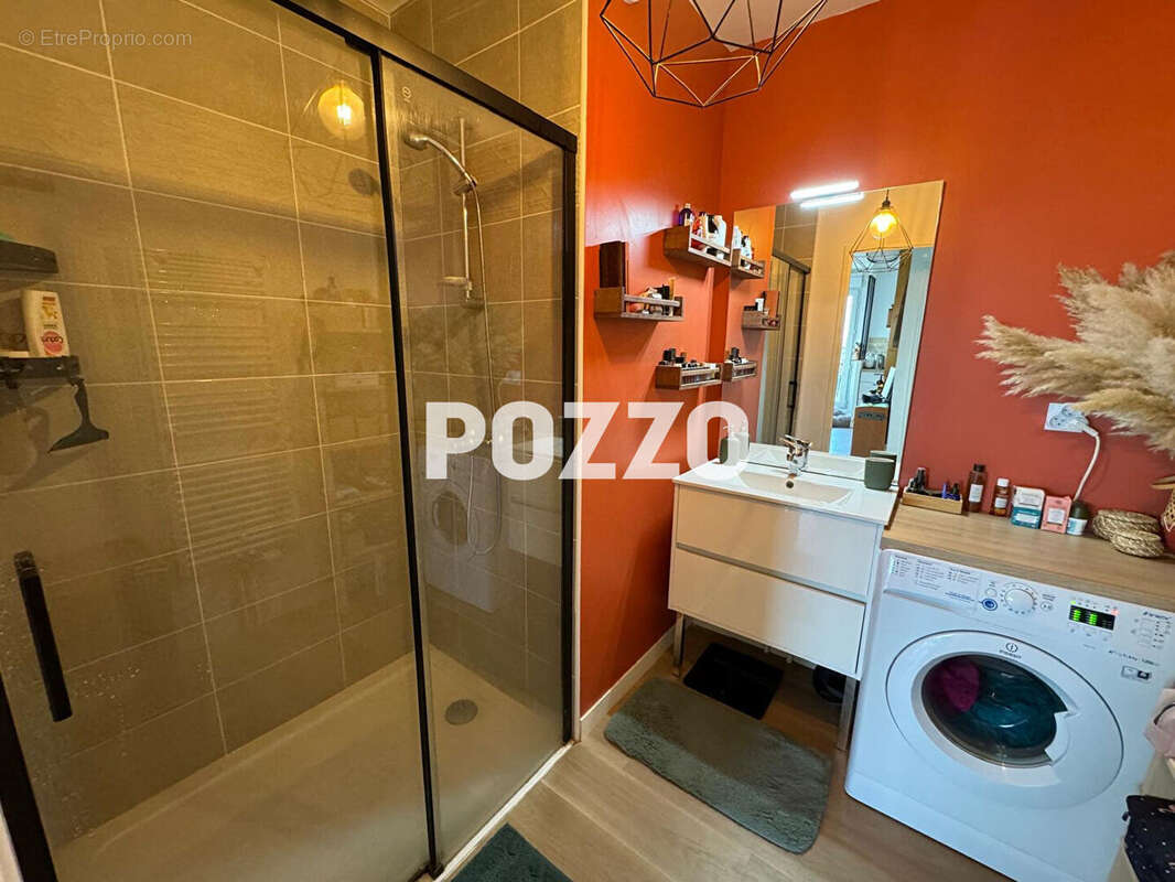 Appartement à COLOMBELLES