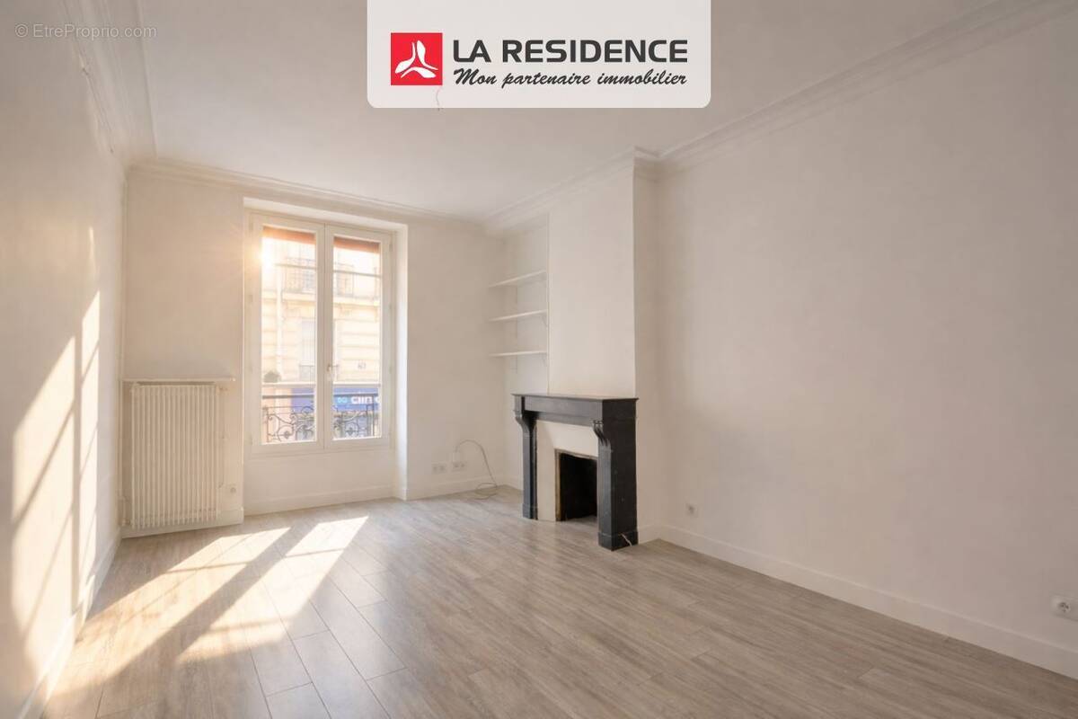 Appartement à PARIS-11E