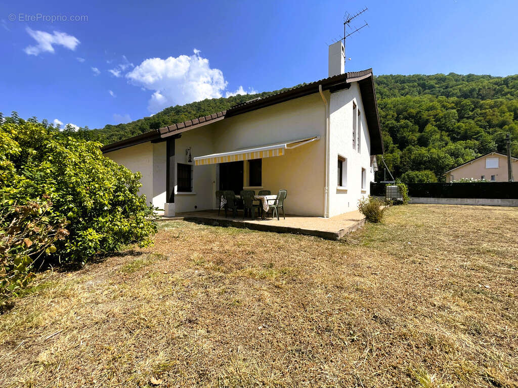 Maison individuelle et garage sur terrain clos - photo 26