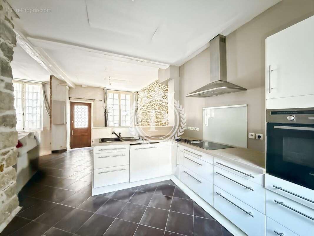 Maison à CHAUMES-EN-BRIE