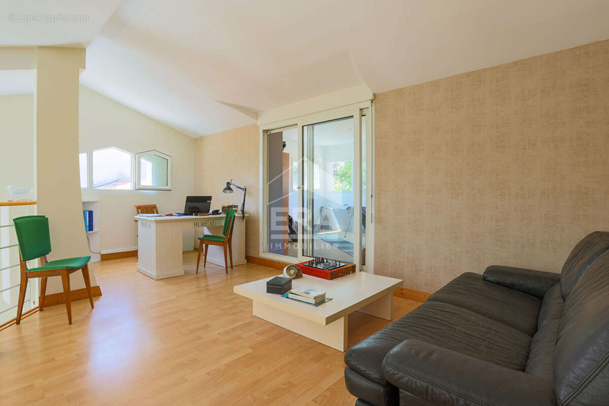 Belle maison familiale 4 chambres garage jardin - photo 5