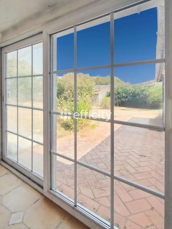 Maison 5 pièces 181 m² à vendre à Ferrieres (17170) - photo 7
