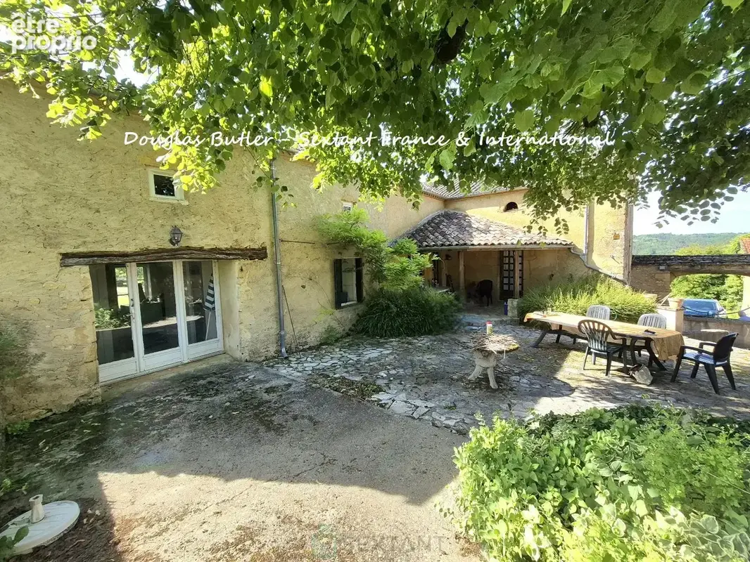 Superbe propriété en pierre de caractère avec gîte, annexe et vue dégagée - photo 20