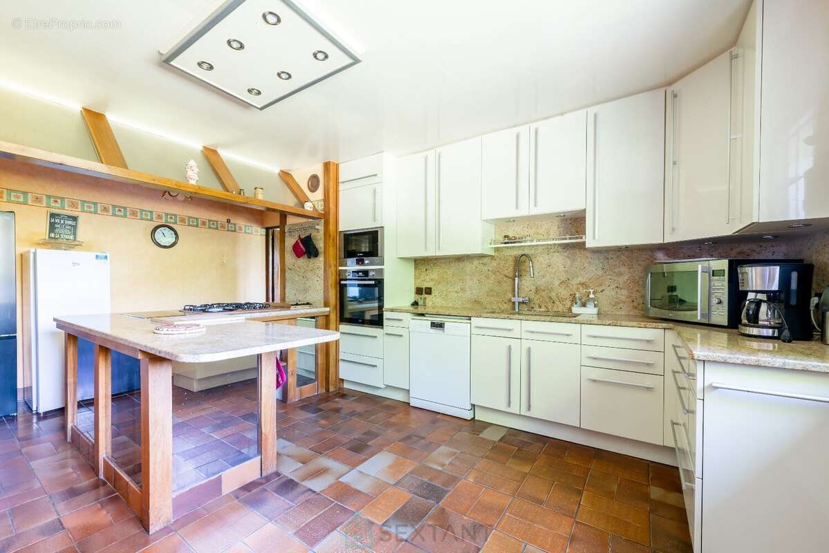 Maison à NANTEAU-SUR-LUNAIN