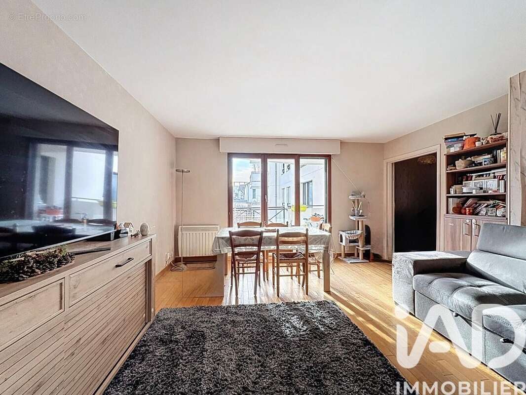 Photo 2 - Appartement à LA GARENNE-COLOMBES