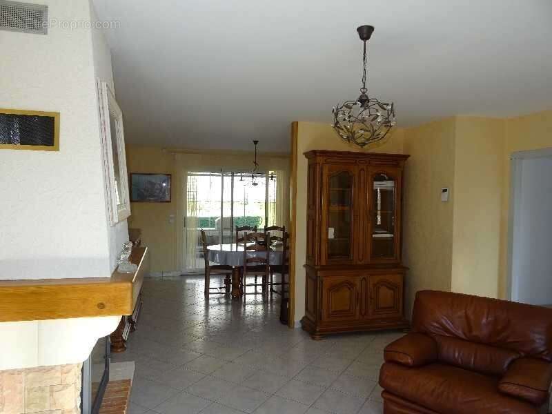 Maison à SAINT-JUNIEN