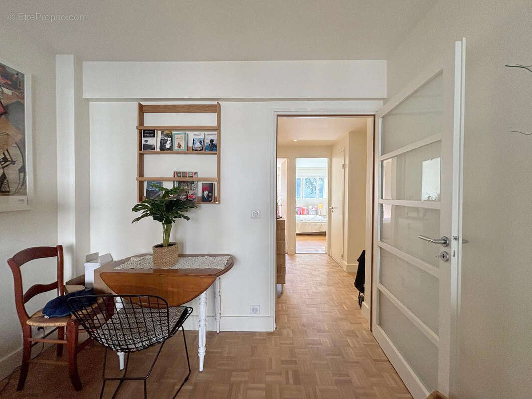 Appartement à MONTROUGE