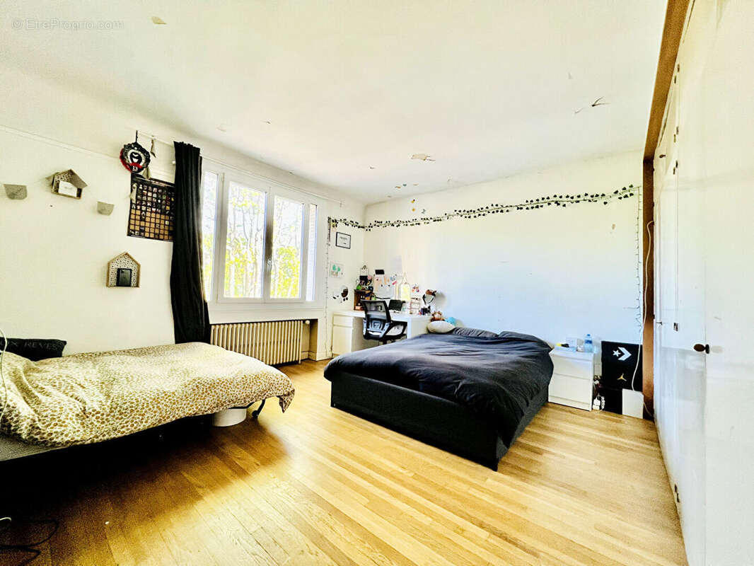 Maison à IVRY-SUR-SEINE