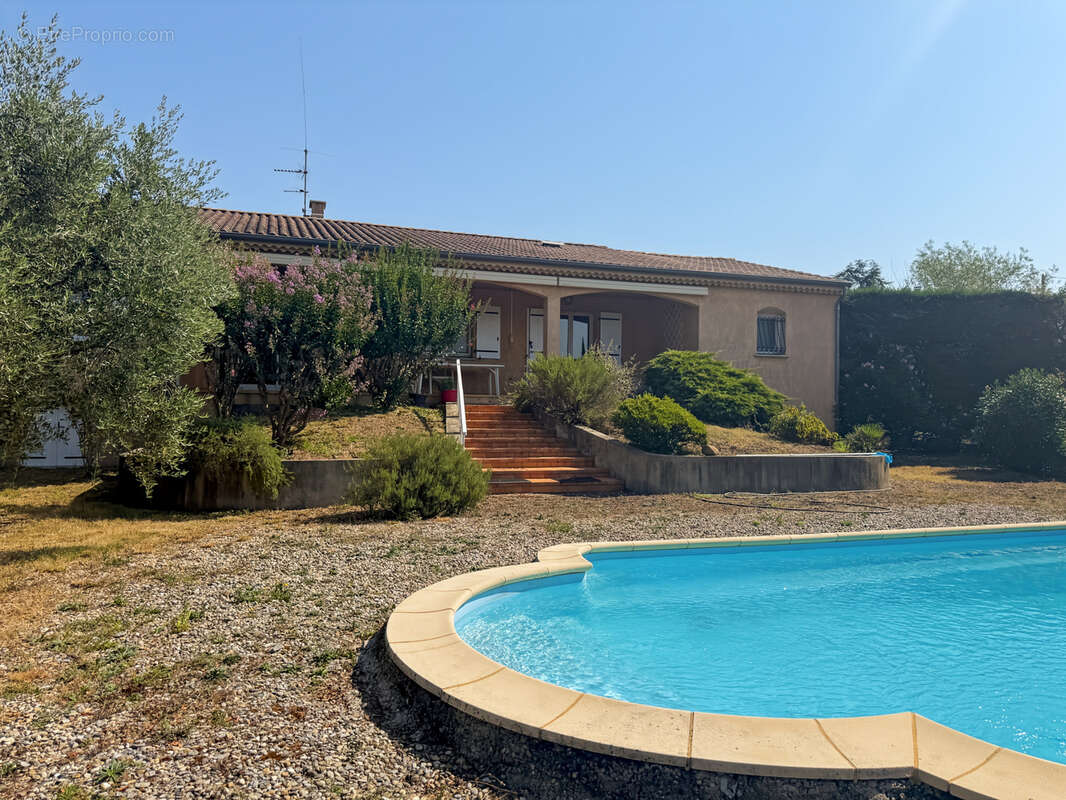 Belle Villa de Plain-Pied avec Piscine   155 m2 Habitables   Jardin Arboré de 2 325 m2   Saint-Étienne-de-Font - photo 3