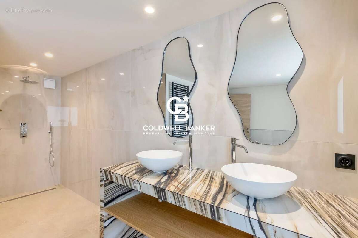 Maison à CAVALAIRE-SUR-MER