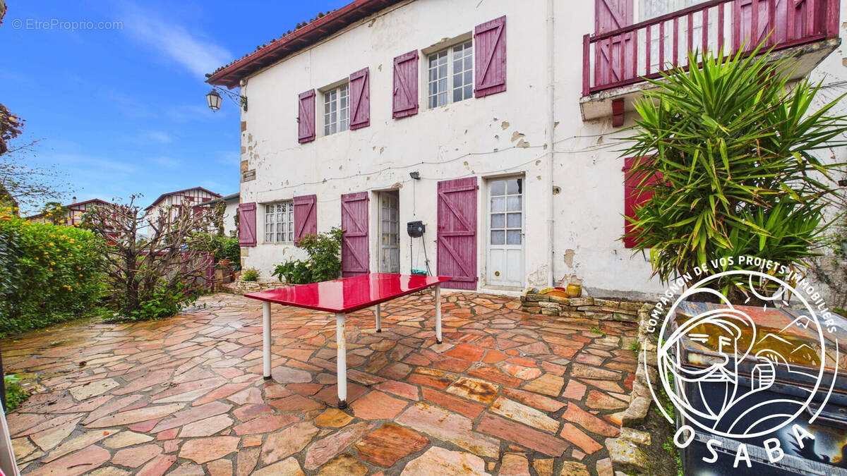 Maison à AINHOA