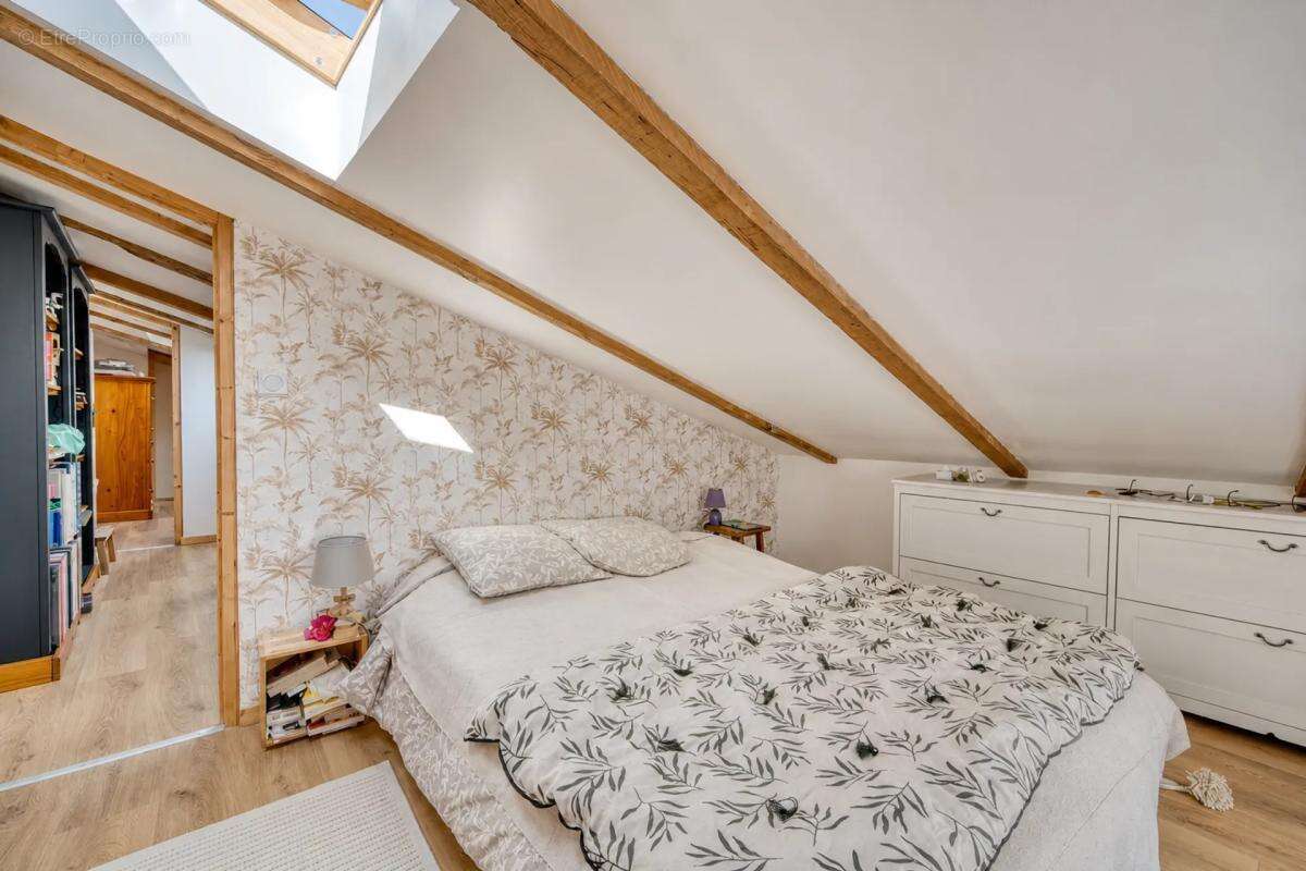 Ensemble immobilier de 8 pièces 141 m² à Dompierre-sur-Mer - photo 7