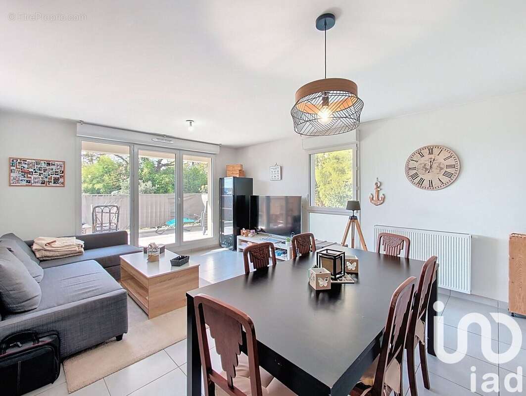 Photo 2 - Appartement à LE TAILLAN-MEDOC