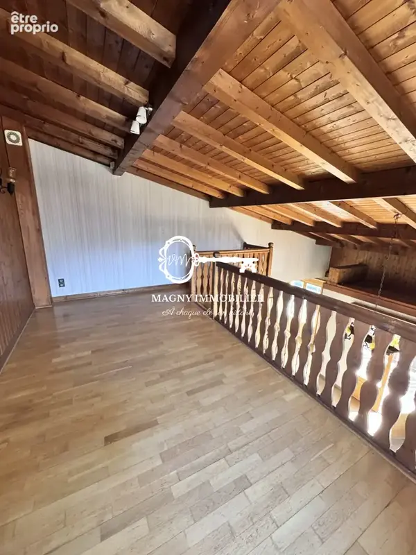 Mezzanine 