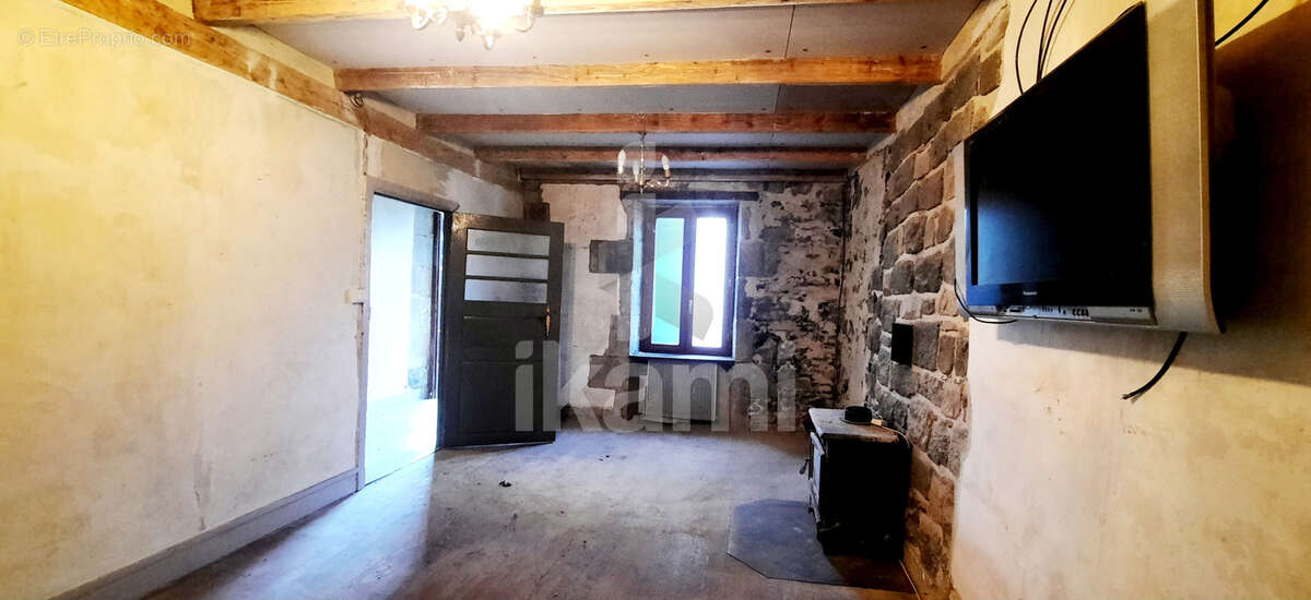 Maison à MAZAYE