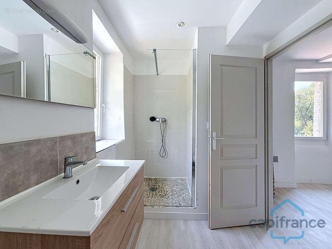 Maison à vendre avec 1 T4 de 80 m2 + 2 T2 de 36 m2 SAINT JEAN DU GARD (30)terrain environ 10719 m2 - photo 17