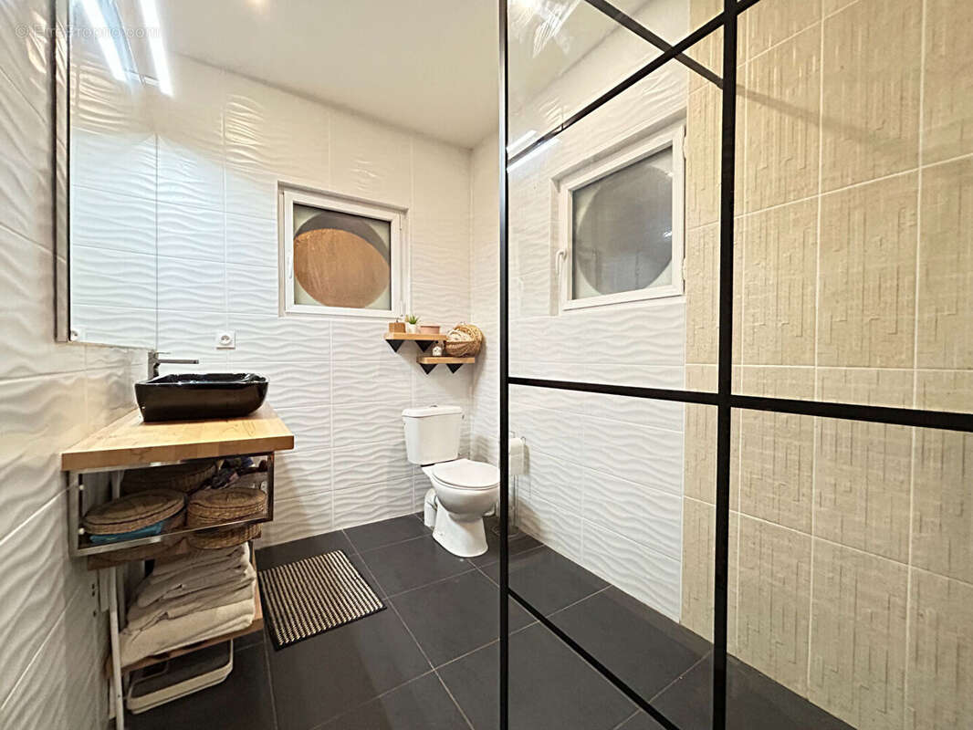 Maison à MONTFORT-SUR-MEU