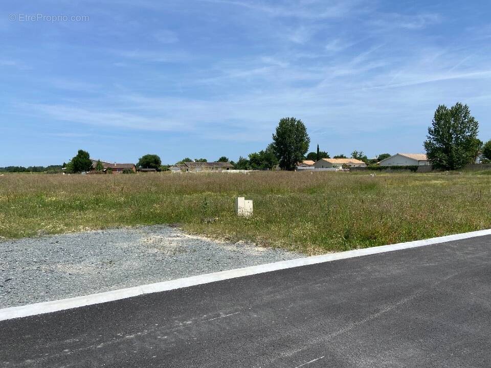 Terrain à CREON