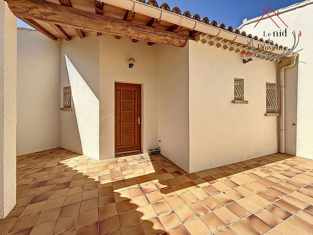 Maison à PERNES-LES-FONTAINES