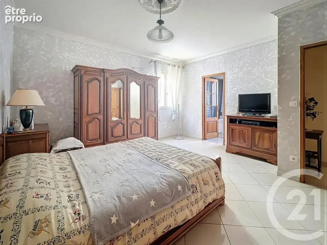 Maison 195 m² à Seyssuel  - photo 5