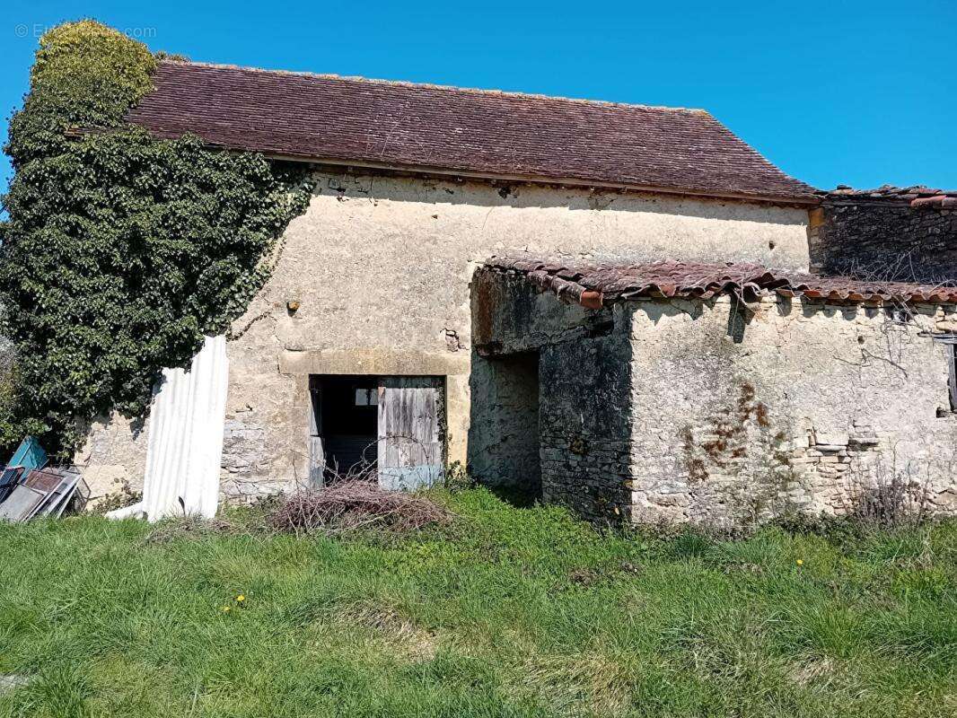 Maison à PARISOT