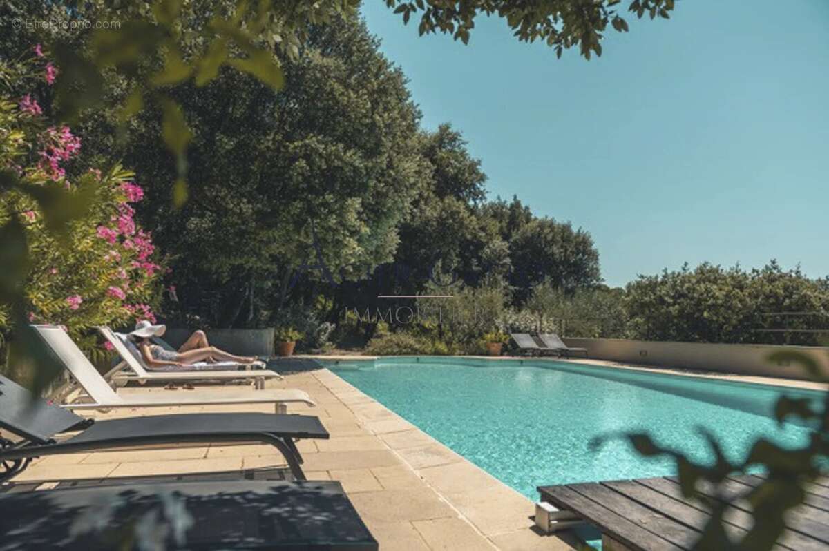 Maison à GRIGNAN