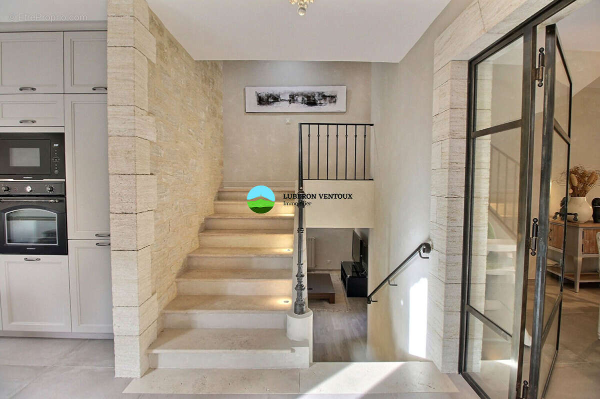 Maison à SAINT-PIERRE-DE-VASSOLS