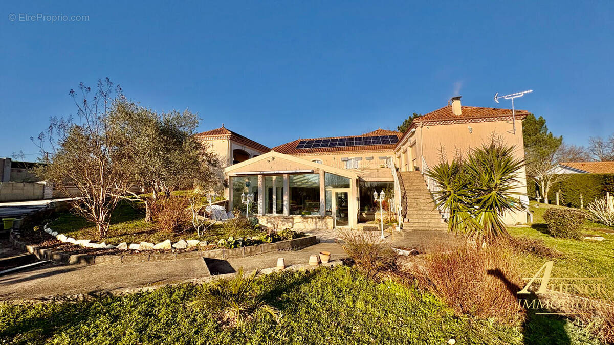 Maison à COURSAC