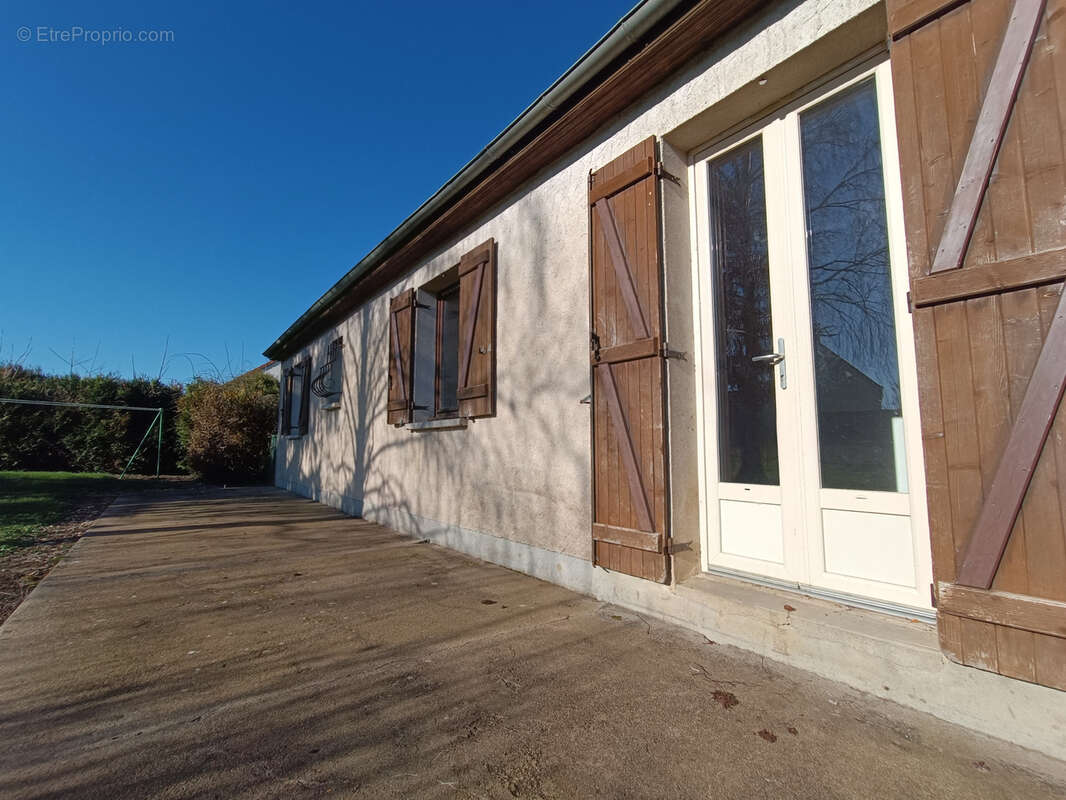 Maison à CHARENTONNAY