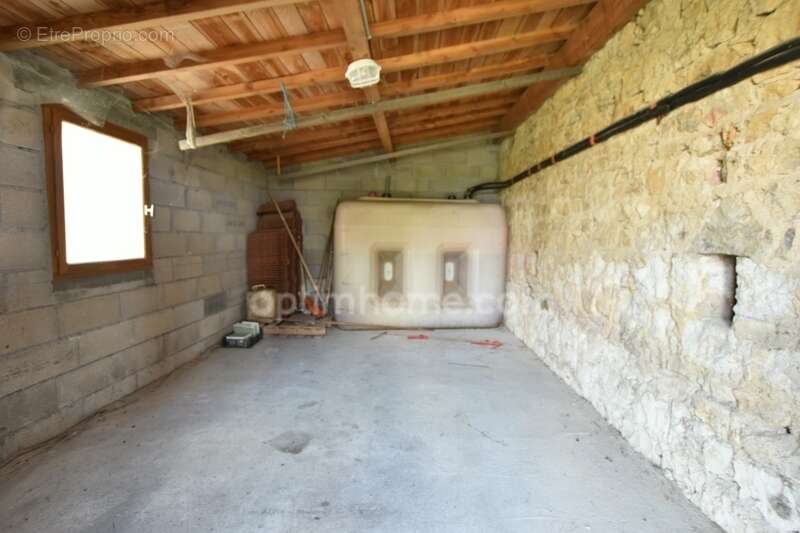 Maison à EGLISENEUVE-PRES-BILLOM