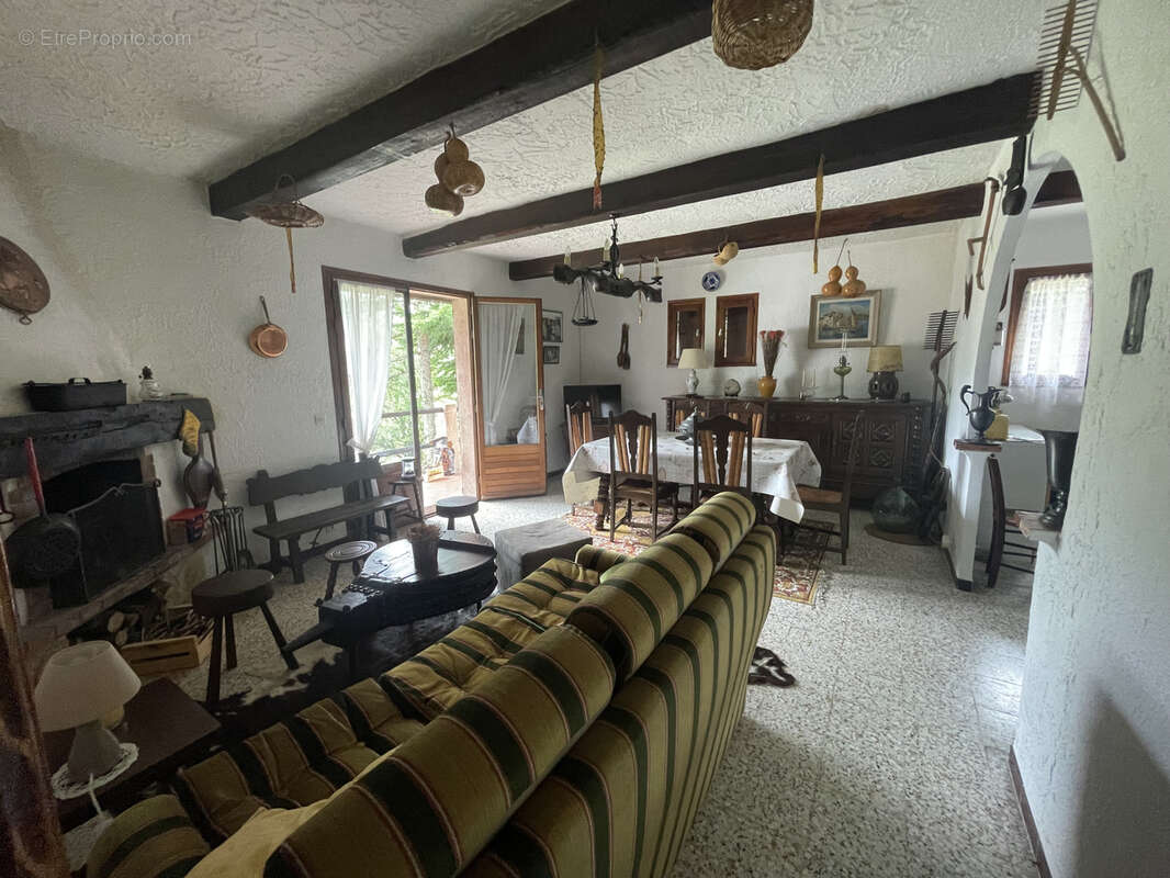 Maison à VALDEROURE