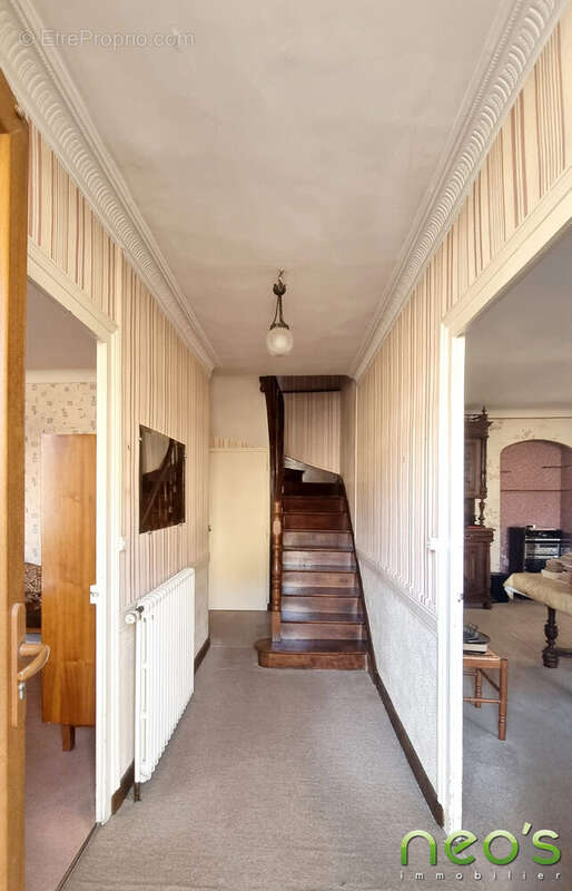 Maison à BEAULIEU-SUR-LAYON