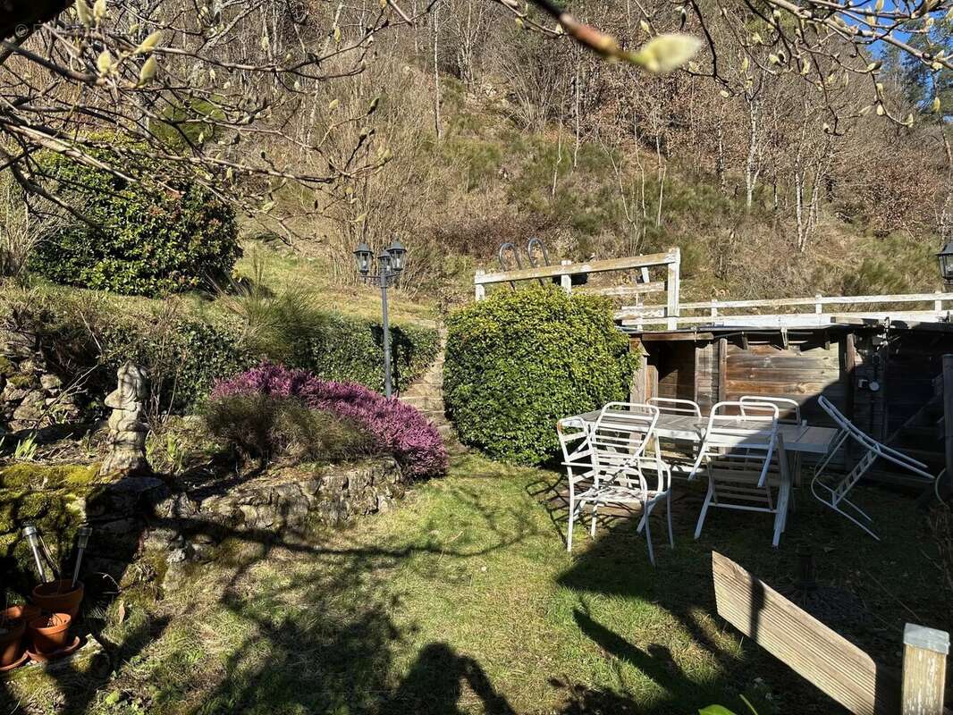 Maison à SAINT-PIERRE-SUR-DOUX