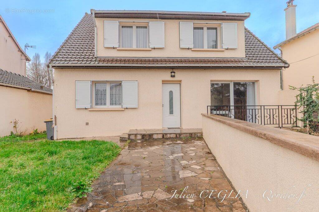 Maison à VITRY-SUR-SEINE