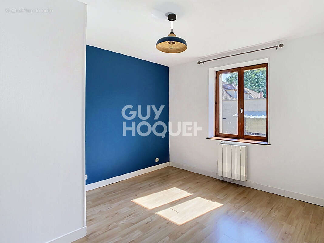 Appartement 4 pièces à vendre à Russy-Bémont - 159 000 - photo 4