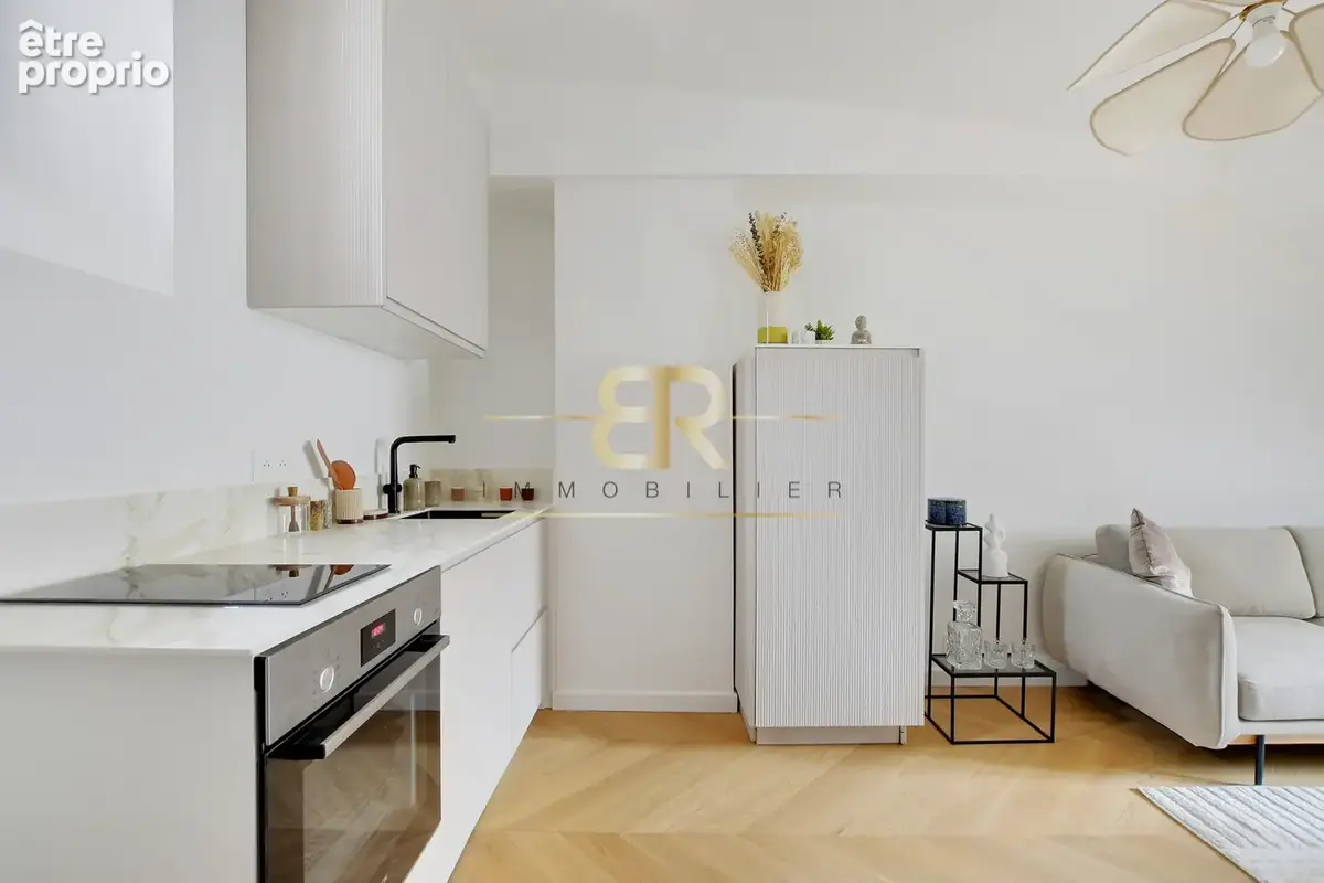 Dernier étage / refait a neuf par architecte / calme - photo 8