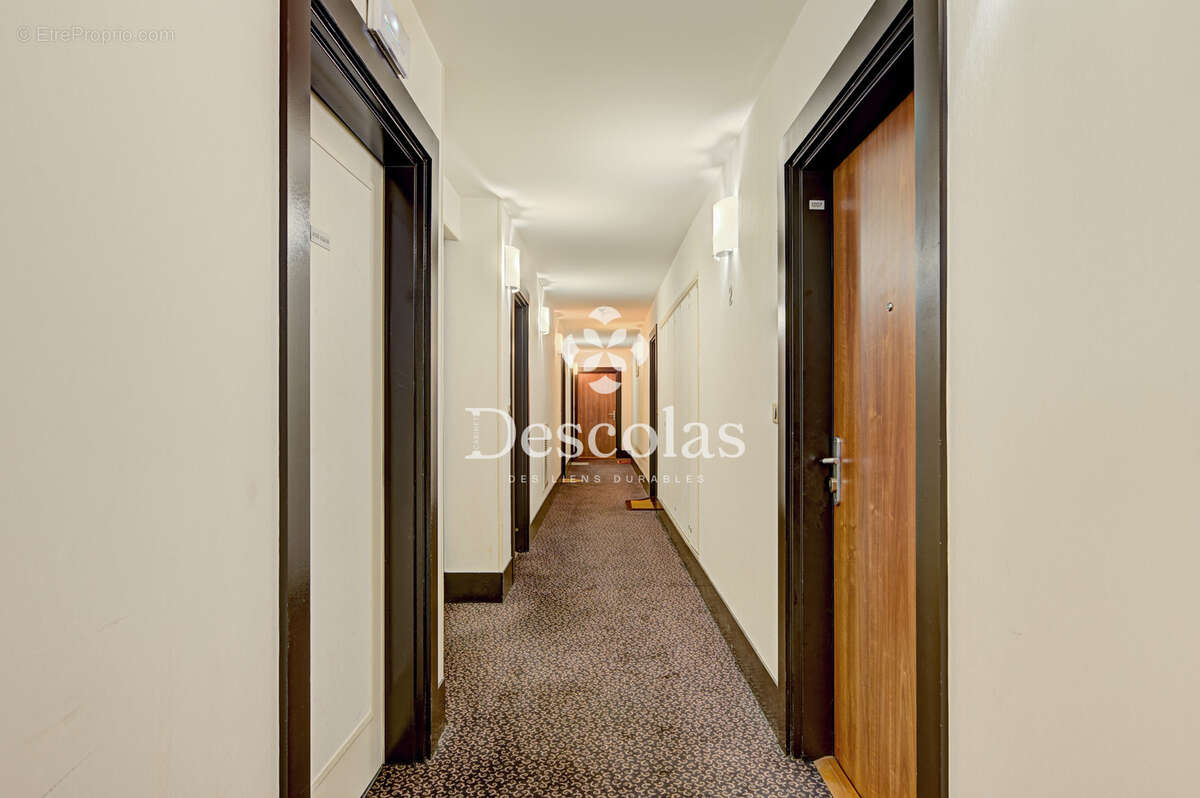 SAINT-GERMAIN-EN-LAYE - Appartement avec terrasse 4 pièces - photo 19