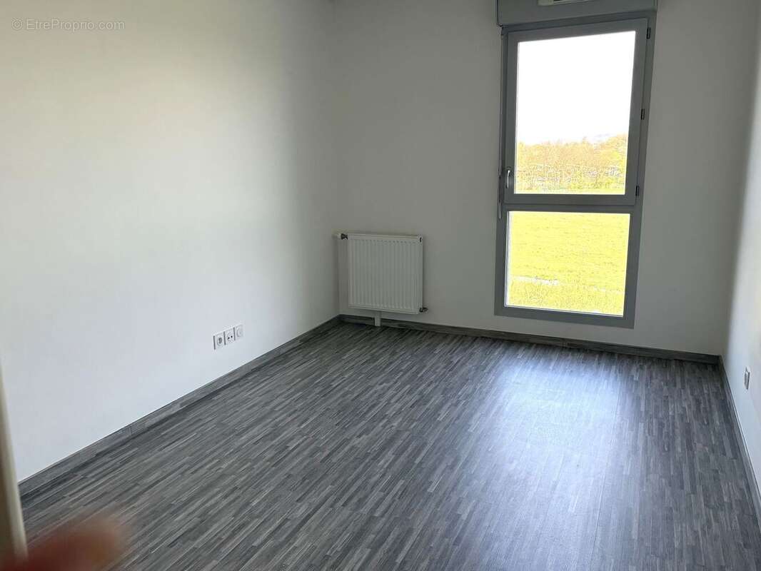 Appartement à L'ISLE-D'ABEAU