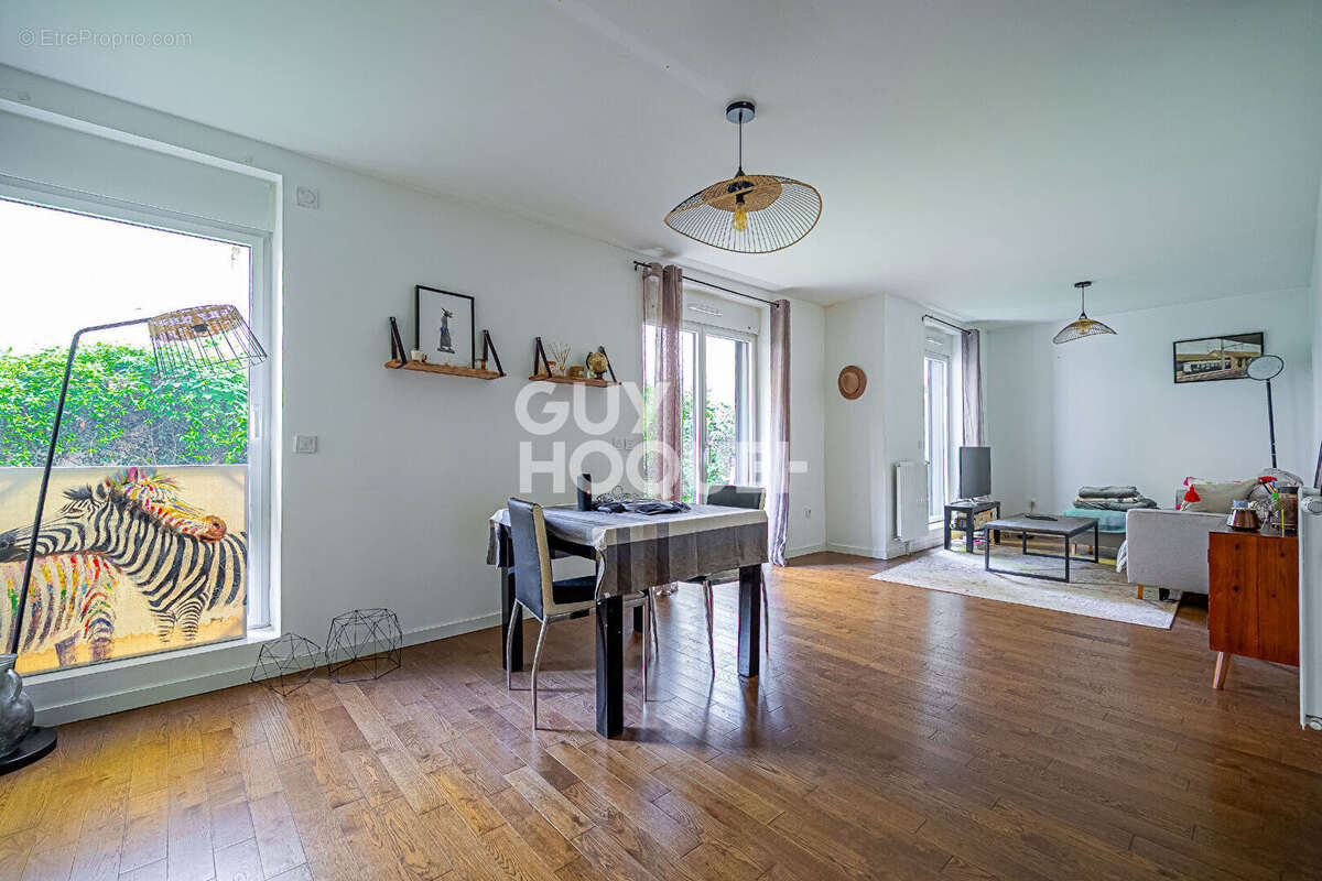 Appartement à PARIS-12E