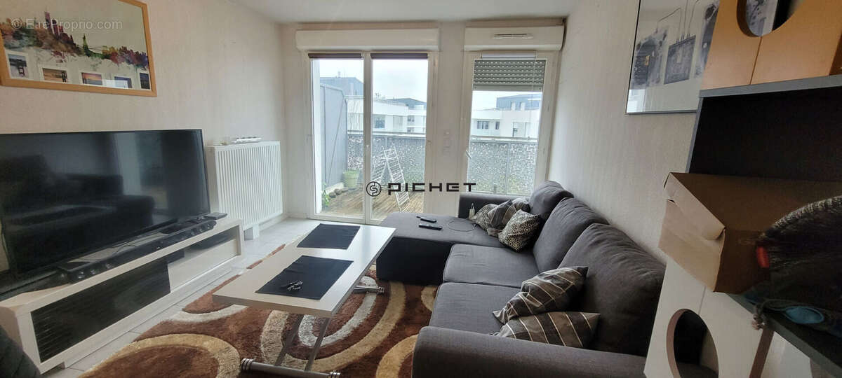 Appartement à VILLENAVE-D&#039;ORNON