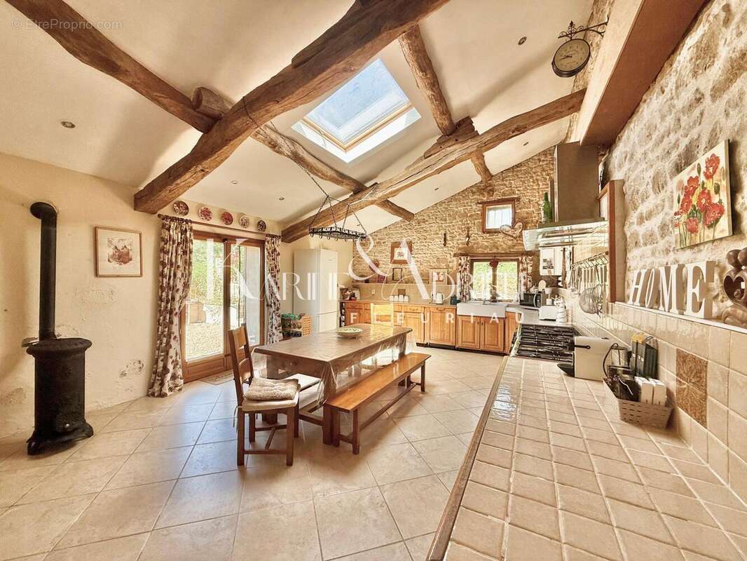 Photo 3 - Maison à SAINT-HILAIRE-DES-LOGES