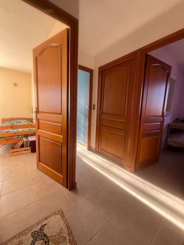 Maison à SAINT-JEAN-D'ANGELY