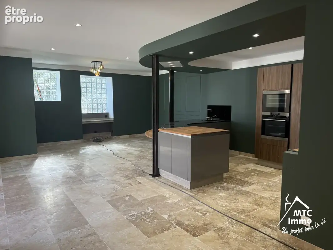 Triplex en pierre 182 m2 type maison de village haut standing 5 chambres piscine - photo 29