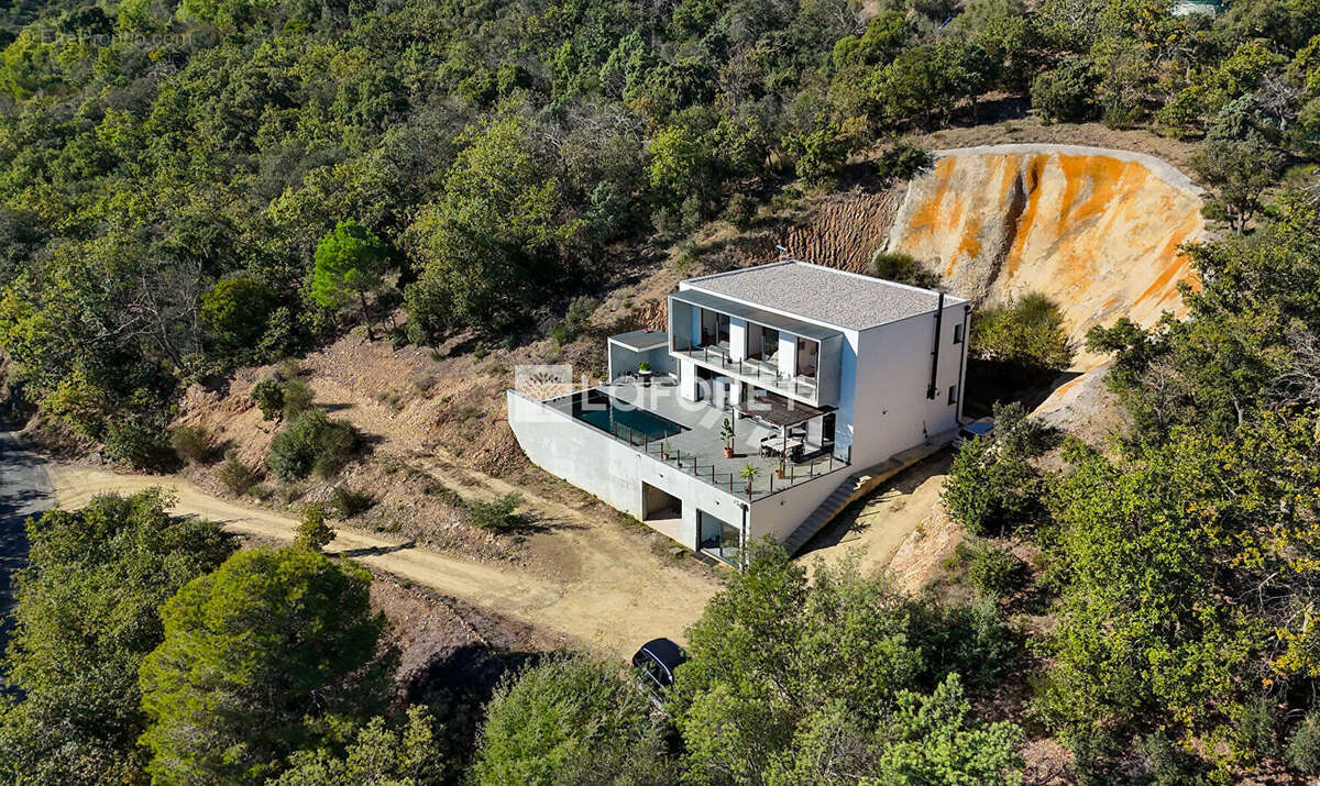 Thuir, maison d'architecte avec piscine. - photo 6