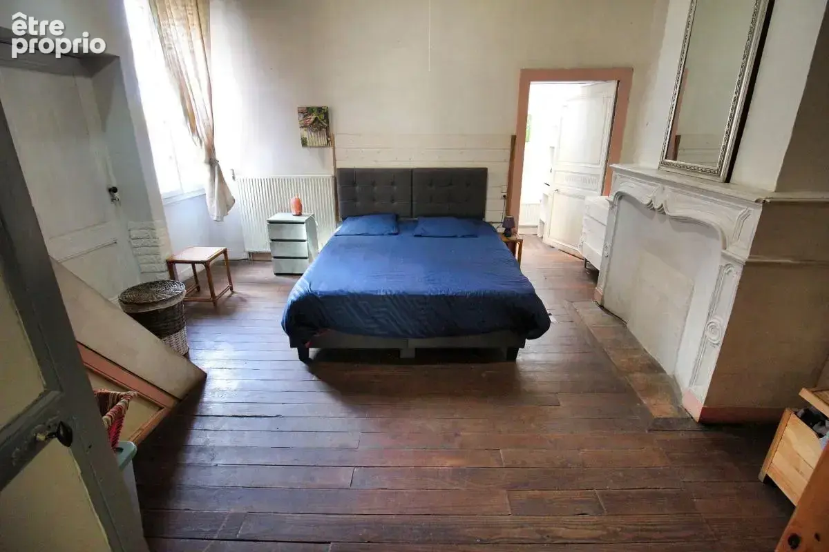 BAZAS CENTRE, maison de caractère avec cour intérieure, 8 pieces, 4 chambres - photo 14
