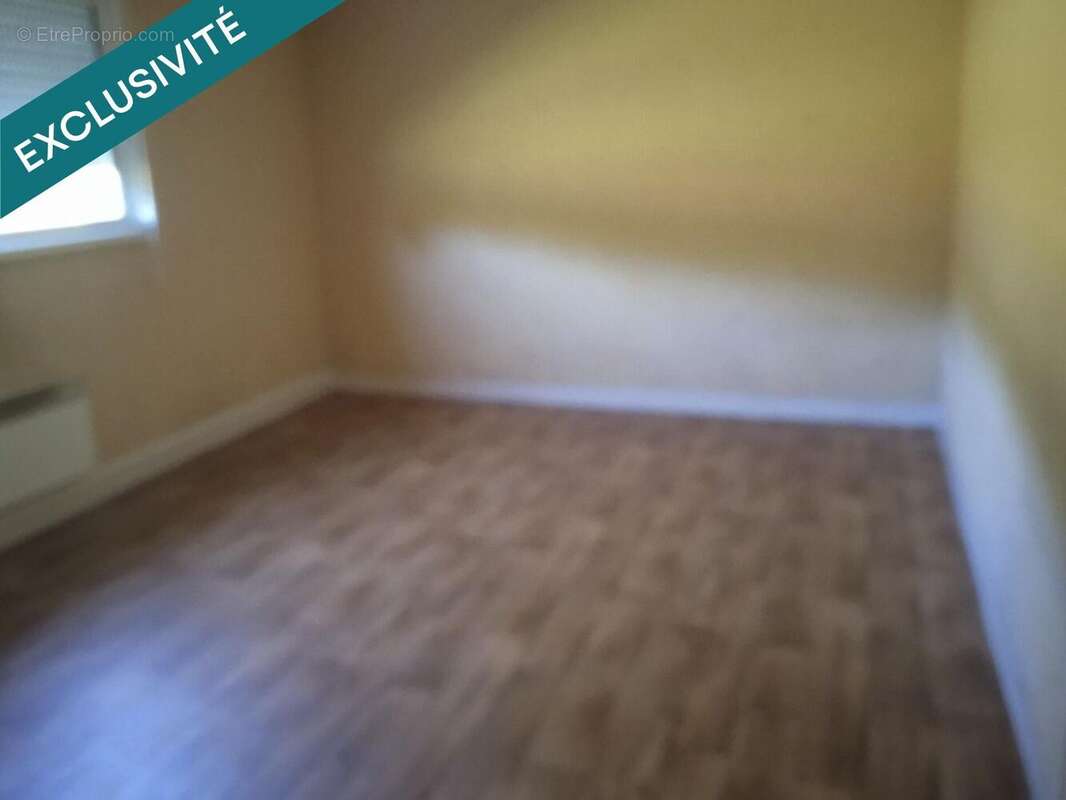 Maison 71 m² à Mortain  - photo 4